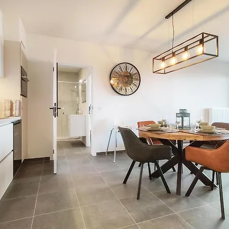 1 Bedroom In Appartement *